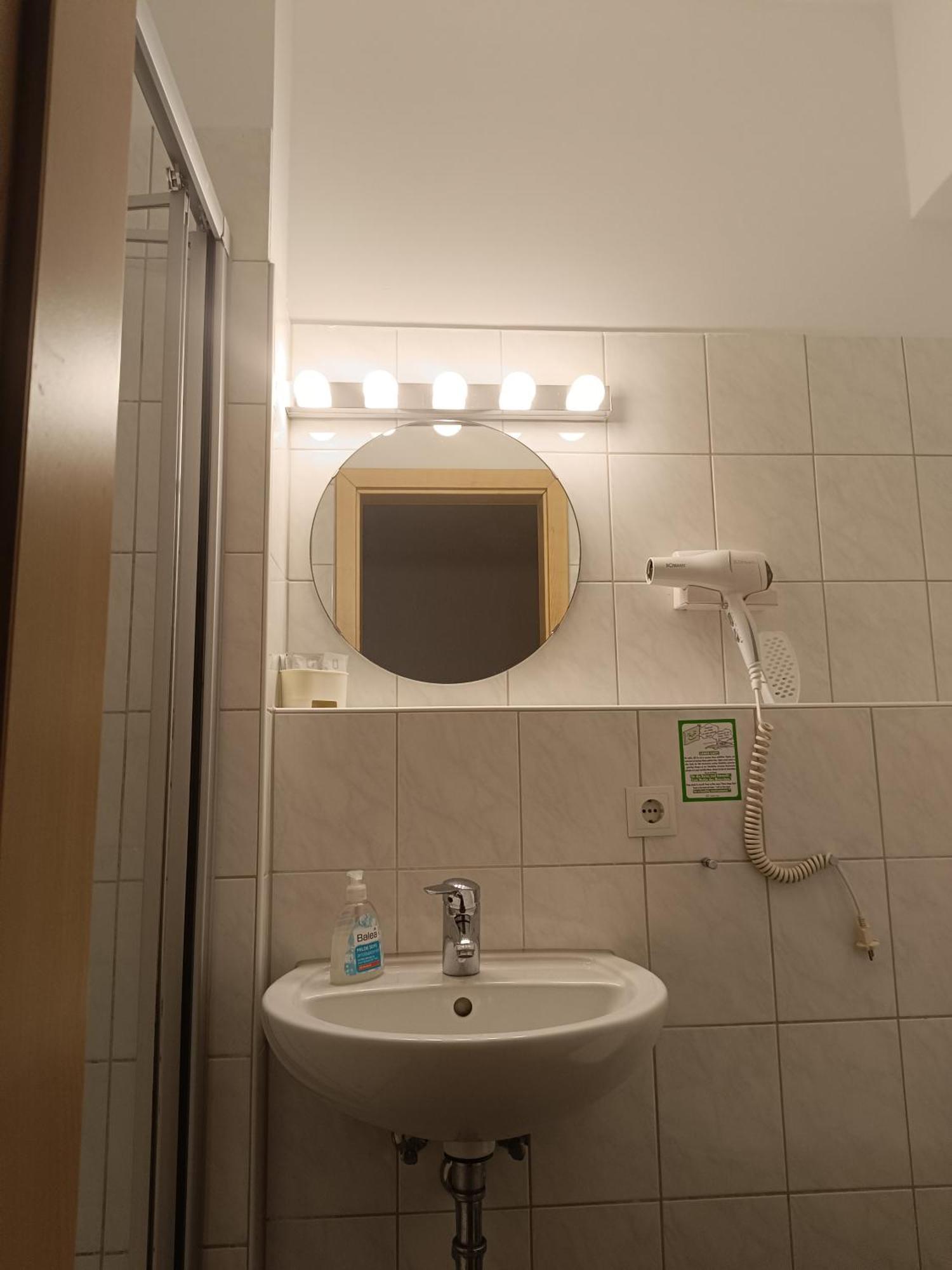 Vegas Hotel Бон Екстериор снимка